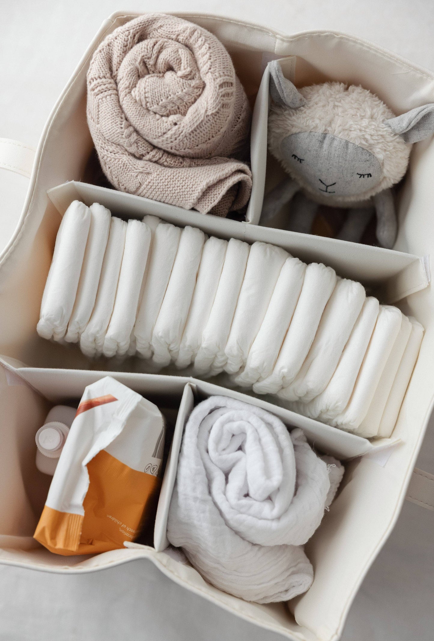 Stellebag // Diaper Caddy - vegansk lær - Hvit
