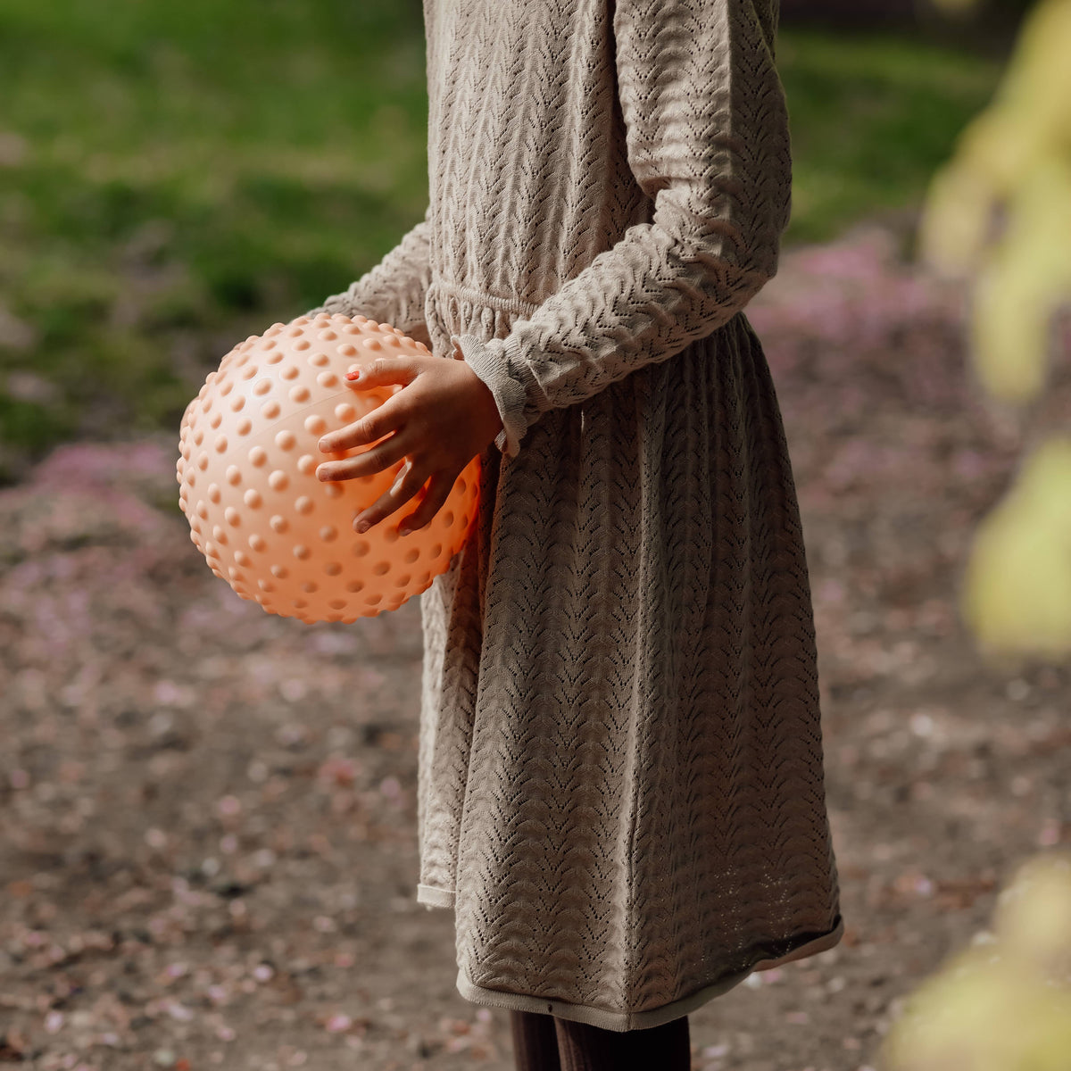 Large sensory ball 20cm - Sand