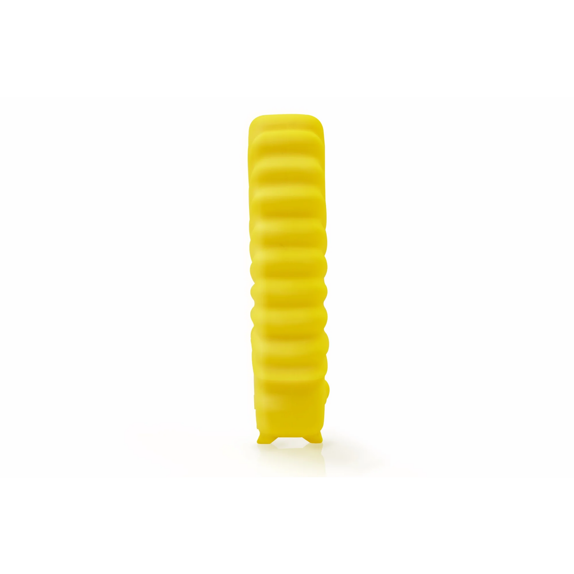 Bright yellow ribbed silicone phone case in 3pk geometri biteleker made of matgradert silikon and tåler oppvaskmaskin