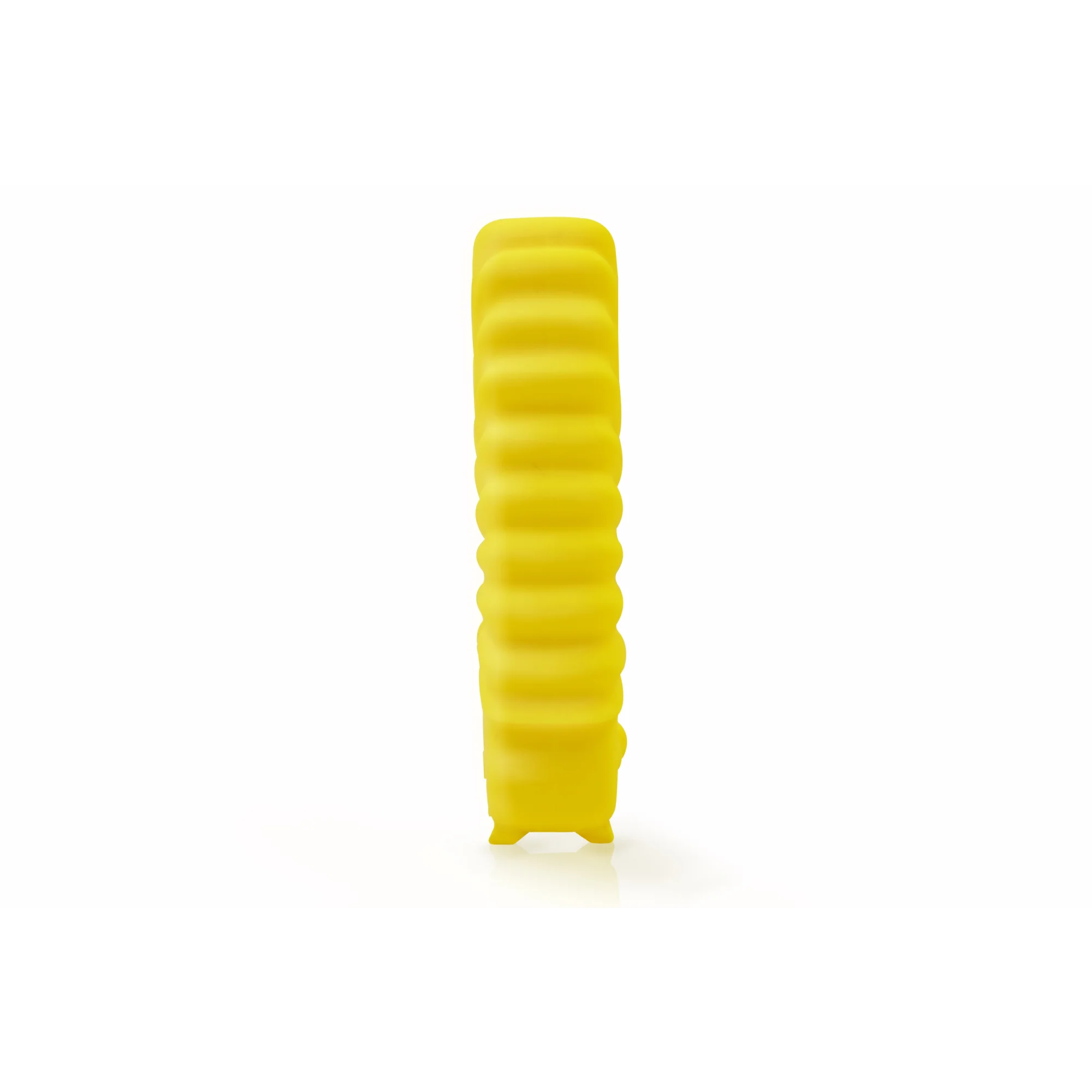 Bright yellow ribbed silicone phone case in 3pk geometri biteleker made of matgradert silikon and tåler oppvaskmaskin