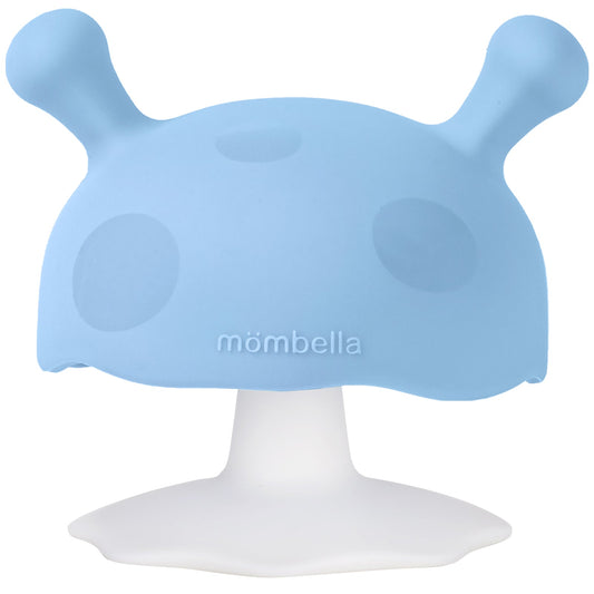 Lys blå silikon sopptannring med hvit sugebunn fra mombella tåler oppvaskmaskin for babyer