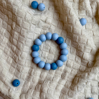 Sivert bitering håndlaget bitering i bpa fri silikon med blå matte perler som lindrer ømme gommer