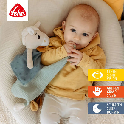 Soft beige koseklem med blå prikker fra fehn laget av økologisk bomull kalt koseklut deluxe blå hest