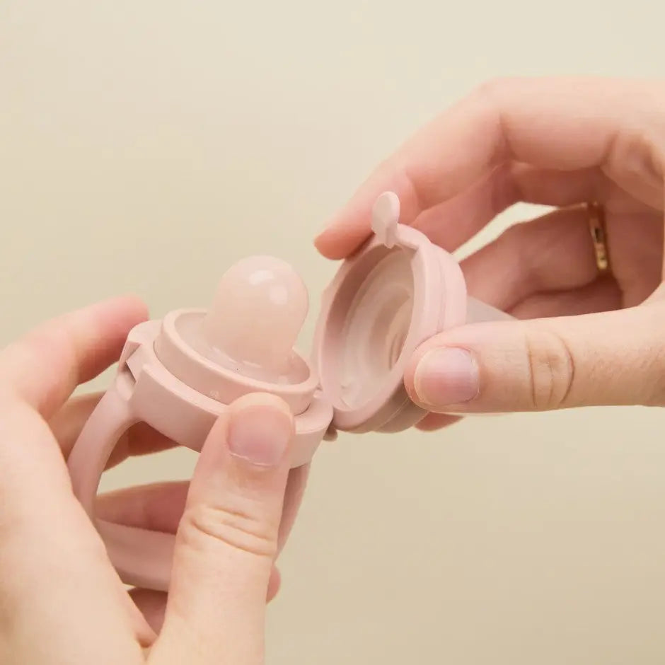 Pink silikon baby feeder matsmokk blush med myk rund silikonmatning for baby utforske fast føde med snap-on lokk