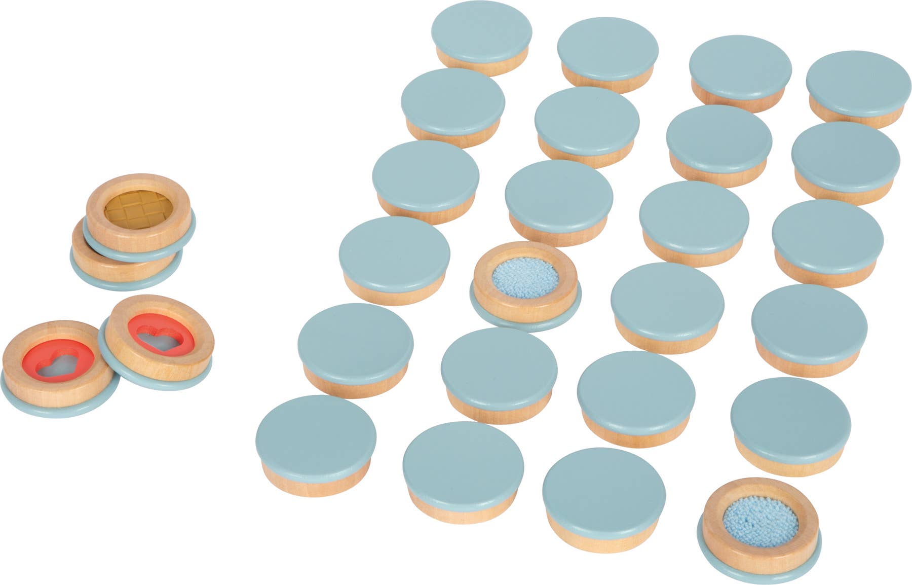 Set of light blue and natural wood-toned sensorisk memo magnetic discs with colorful inserts and medfølgende bomullsposen